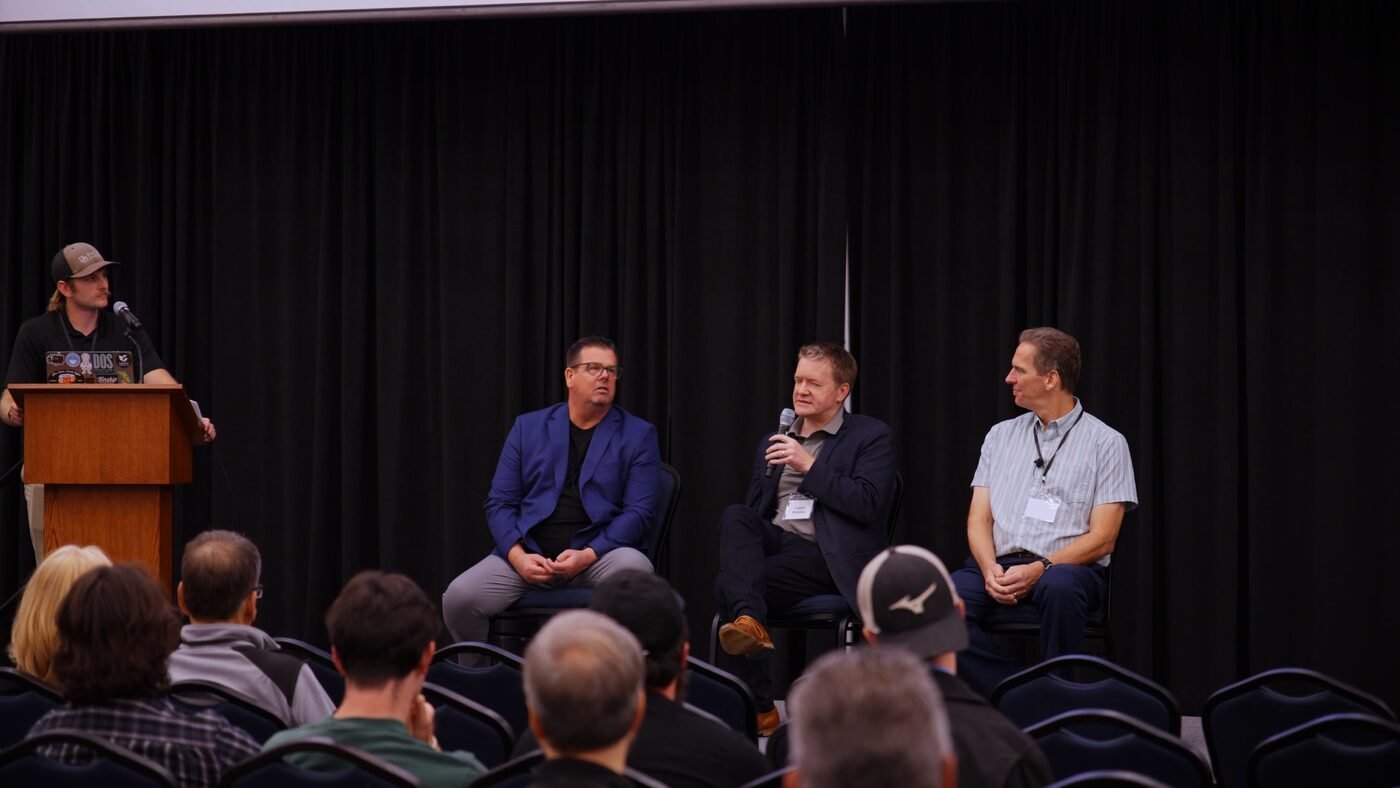 Live stream coverage of professional event panel discussion