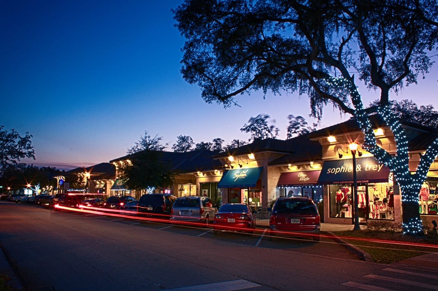 Downtown Lake Mary, Florida shops and restaurants at dusk