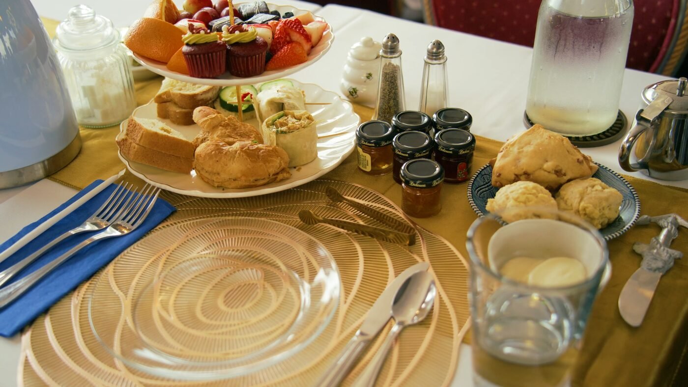 Food photography — elegant restaurant table setting